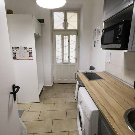 בודפשט Pest-Port Private Apartment Room-6 מראה חיצוני תמונה