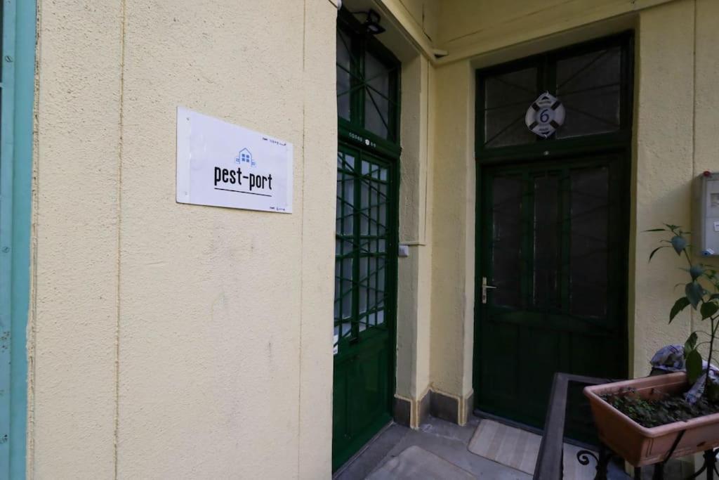 בודפשט Pest-Port Private Apartment Room-6 מראה חיצוני תמונה