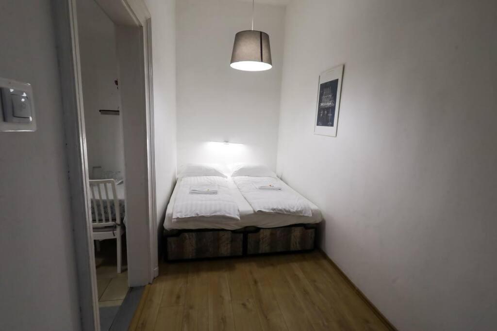 בודפשט Pest-Port Private Apartment Room-6 מראה חיצוני תמונה