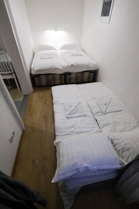 בודפשט Pest-Port Private Apartment Room-6 מראה חיצוני תמונה